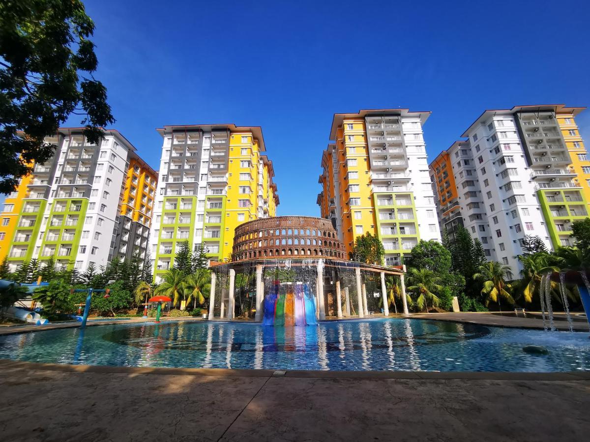 Bayou Lagoon Park Resort Malacca Exterior photo