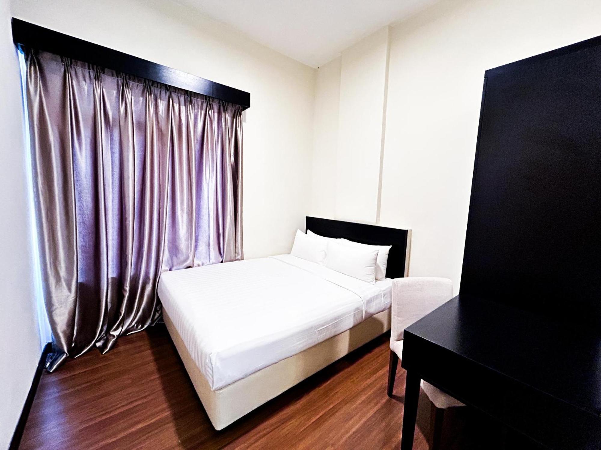 Bayou Lagoon Park Resort Malacca Exterior photo